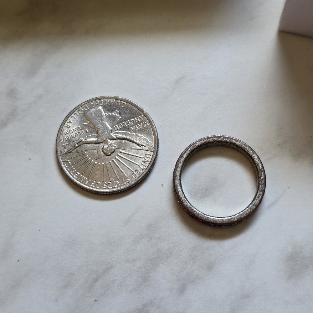 5 Gold Fun Costume Rings - Picture 14 of 14